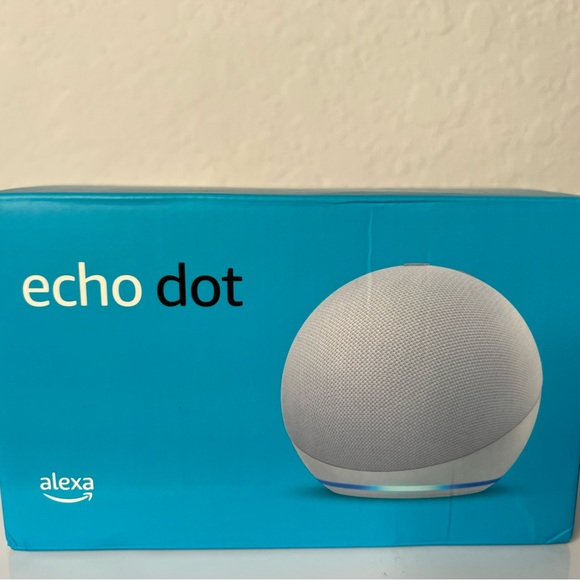 Amazon Echo (4th Gen) | Premium Sound Smart Home Hub Alexa Glacier White - Picture 10 of 13